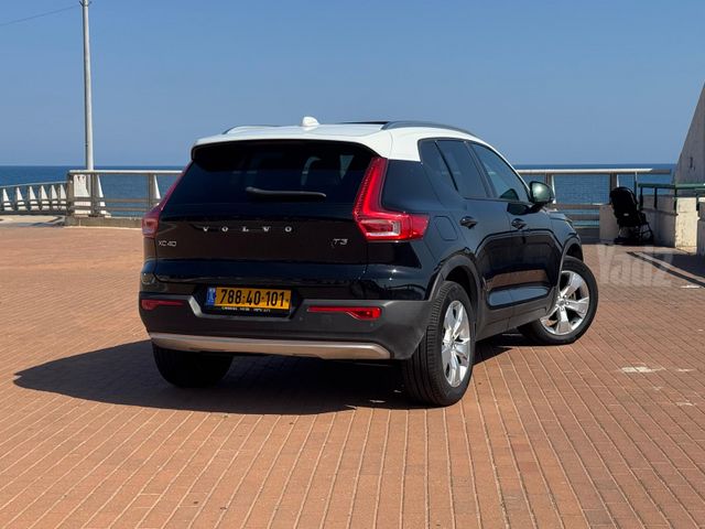 וולוו XC40