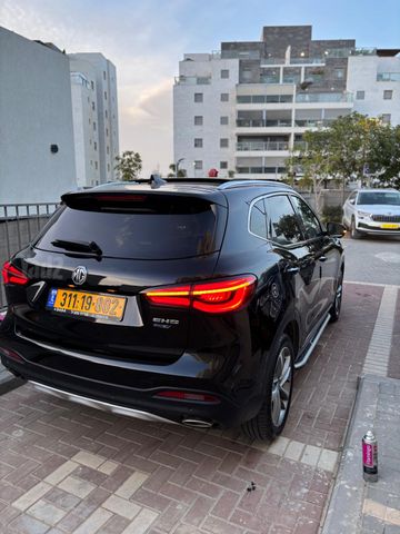 אם ג'י EHS PHEV