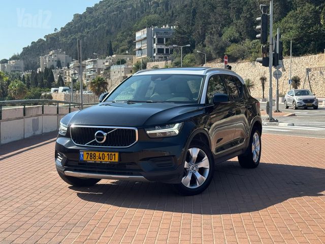 מודעת רכב וולוו XC40