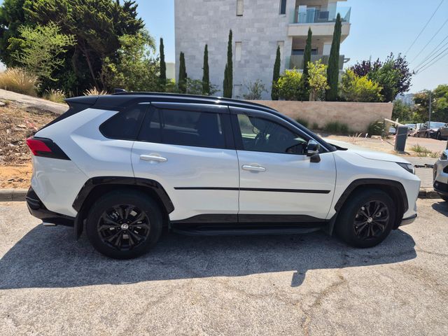 מודעת רכב טויוטה RAV4