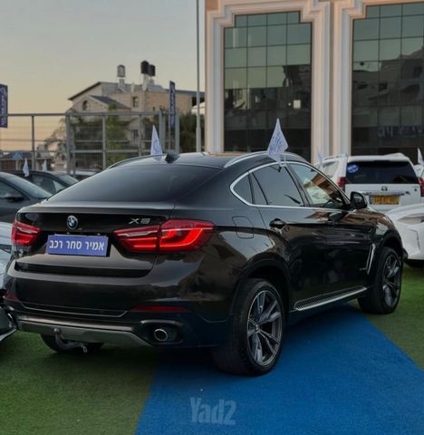 ב מ וו X6