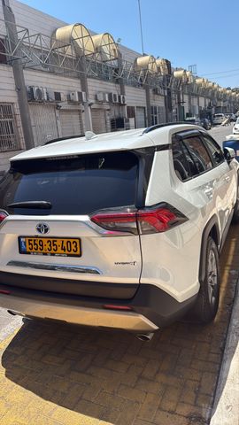 טויוטה RAV4
