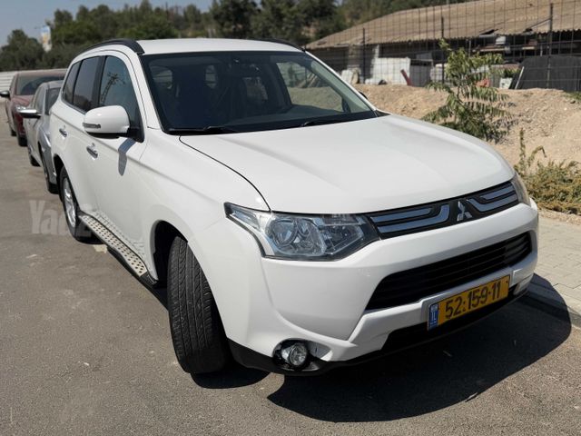 מיצובישי אאוטלנדר
