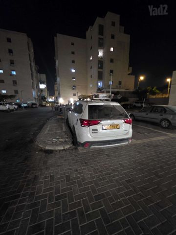 מיצובישי אאוטלנדר