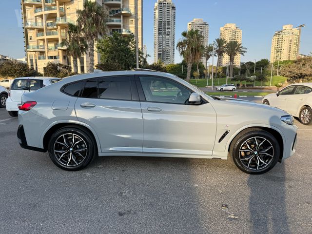 ב מ וו X4