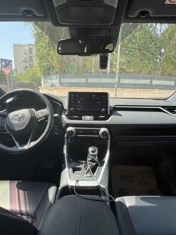 טויוטה RAV4