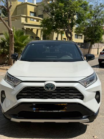 טויוטה RAV4