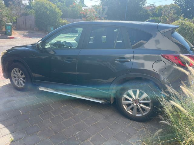 מודעת רכב מאזדה CX-5