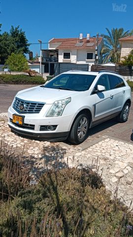 קאדילק SRX