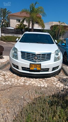 קאדילק SRX