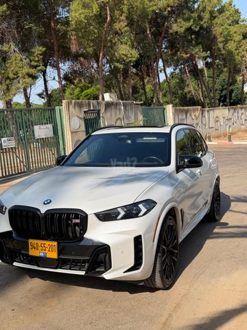 ב מ וו X5