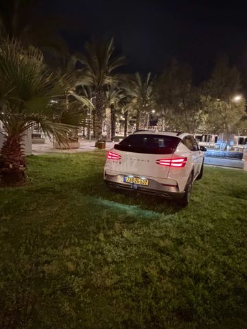 ג'נסיס GV60
