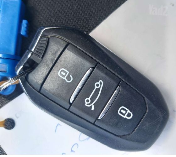 מודעת רכב סיטרואן C4 ספייסטורר