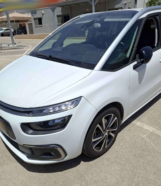 מודעת רכב סיטרואן C4 ספייסטורר