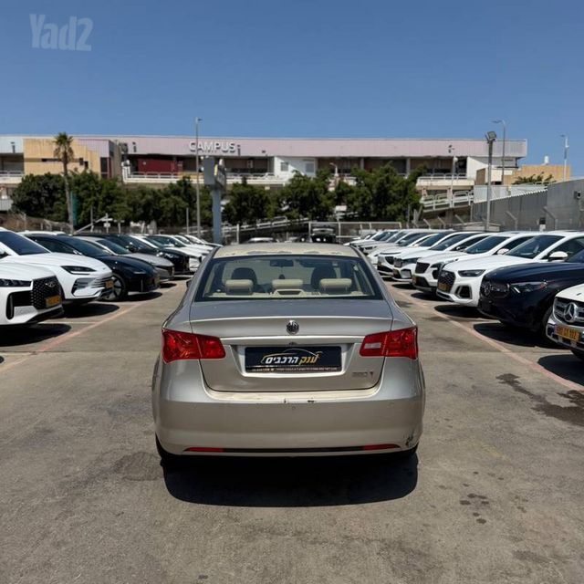 אם ג'י 350