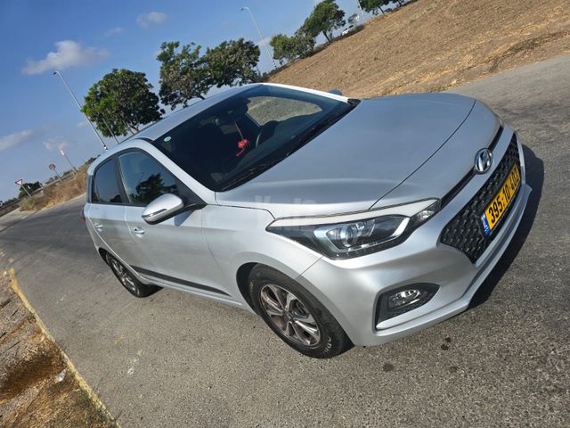 יונדאי i20