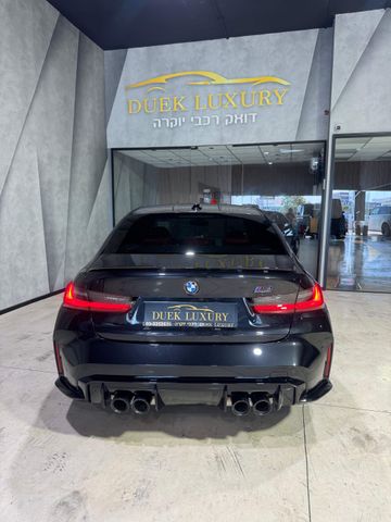 ב מ וו M3
