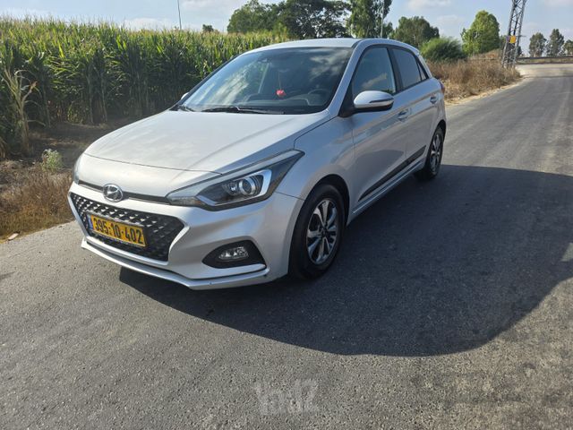 יונדאי i20