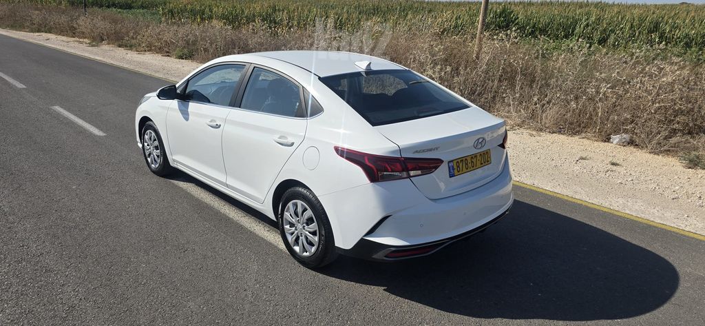 יונדאי אקסנט i25