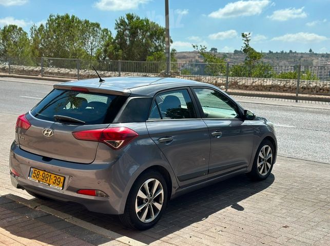 יונדאי i20