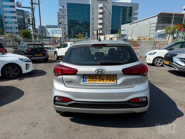 יונדאי i20
