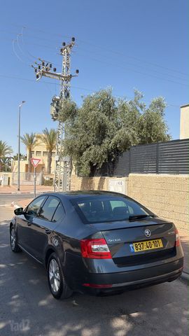סקודה אוקטביה
