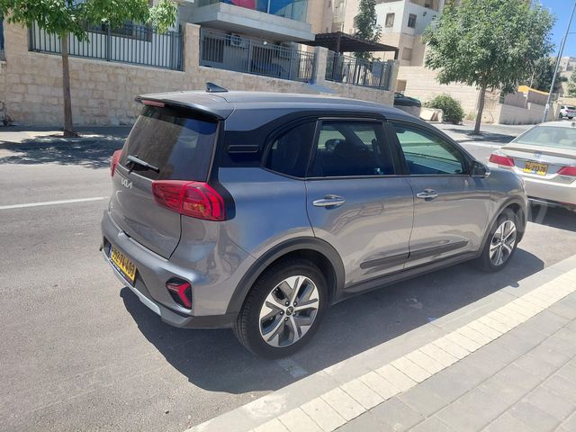 קיה נירו פלוס