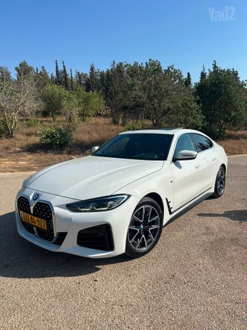 מודעת רכב ב מ וו סדרה 4