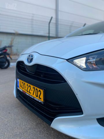 טויוטה יאריס