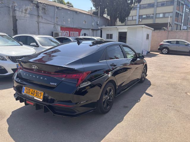 יונדאי אלנטרה
