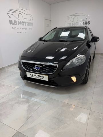 וולוו V40