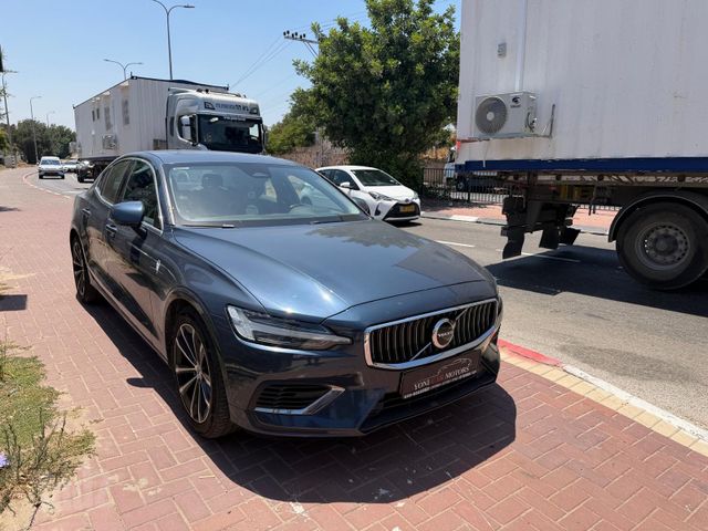 וולוו S60