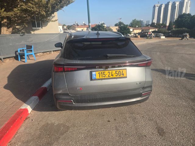 צ׳רי FX