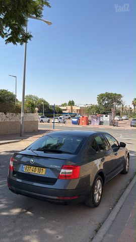 סקודה אוקטביה