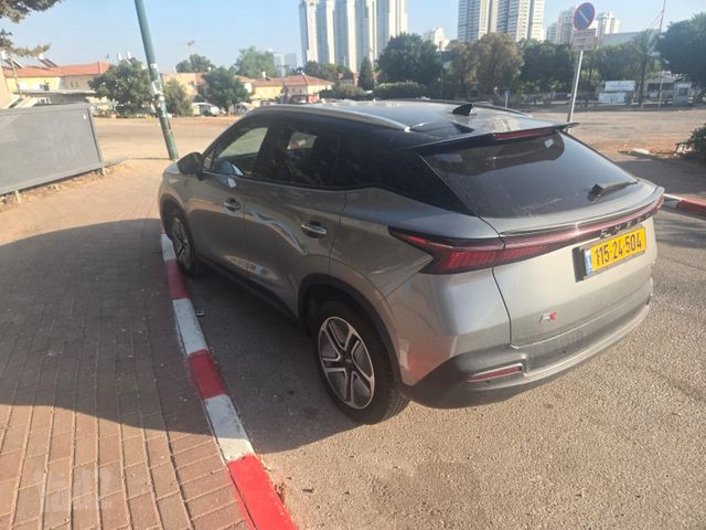 צ׳רי FX