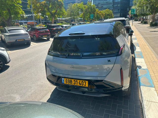 מודעת רכב זיקר X