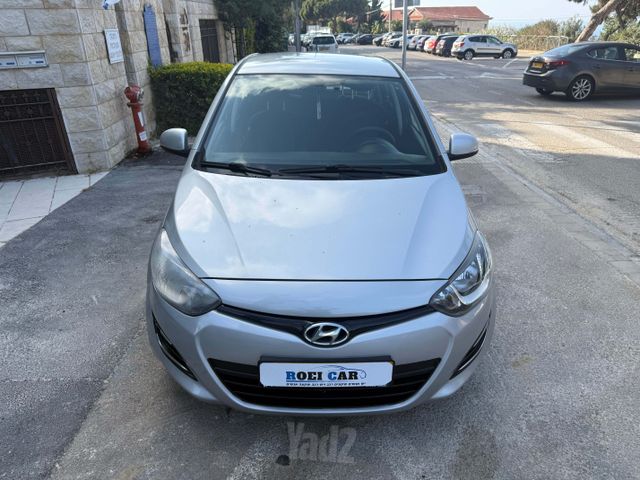 יונדאי i20