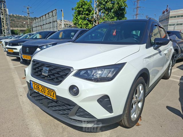 סיאט ארונה