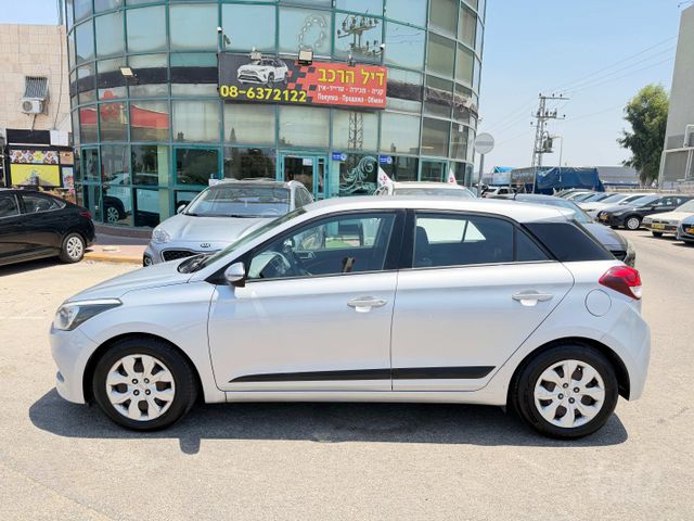 יונדאי i20