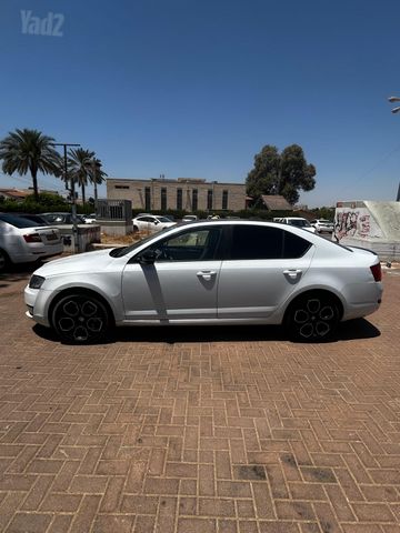 סקודה אוקטביה