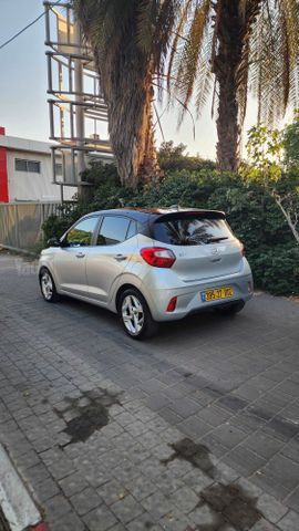 יונדאי i10