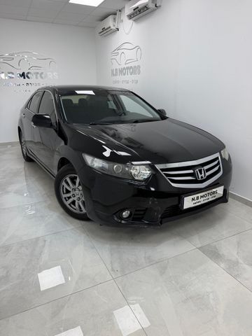 אקורד Luxury אוט׳ 2.0 (156 כ״ס)