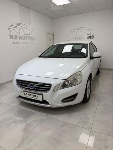 וולוו S60