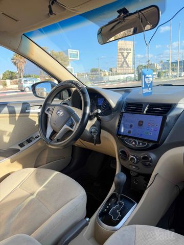 יונדאי אקסנט i25