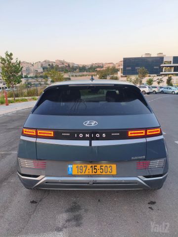 יונדאי איוניק 5