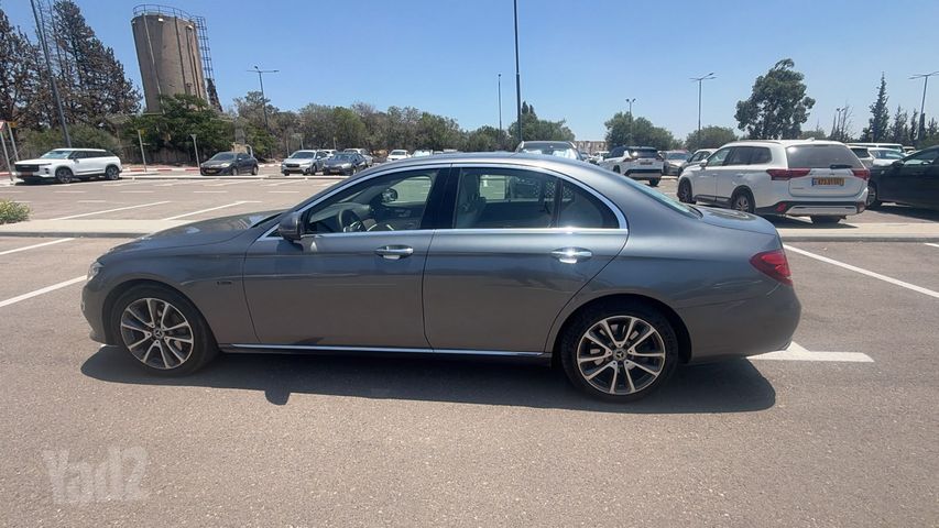 מודעת רכב מרצדס-בנץ E-class