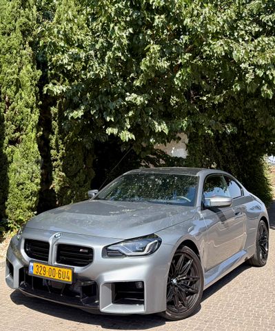 ב מ וו M2