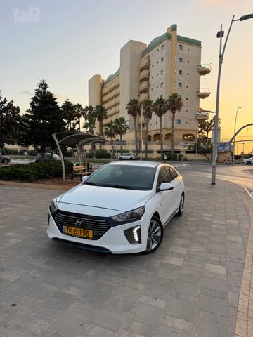 יונדאי איוניק