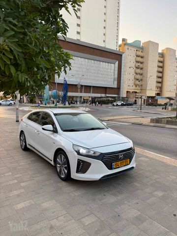 יונדאי איוניק