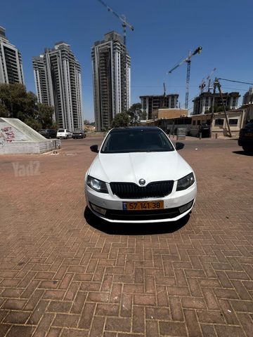 סקודה אוקטביה